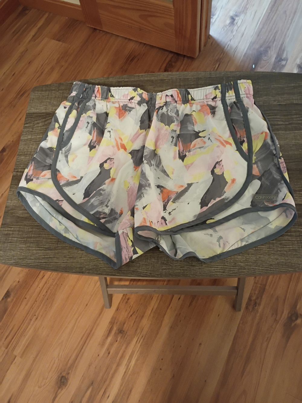 Calvin Klein Women's Abstract Print Athletic Shorts - White, Gray, Pink, Yellow